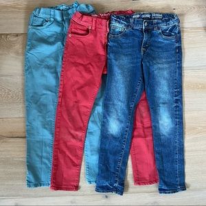 Bundle of 3 pairs of trendy boys skinny jeans.